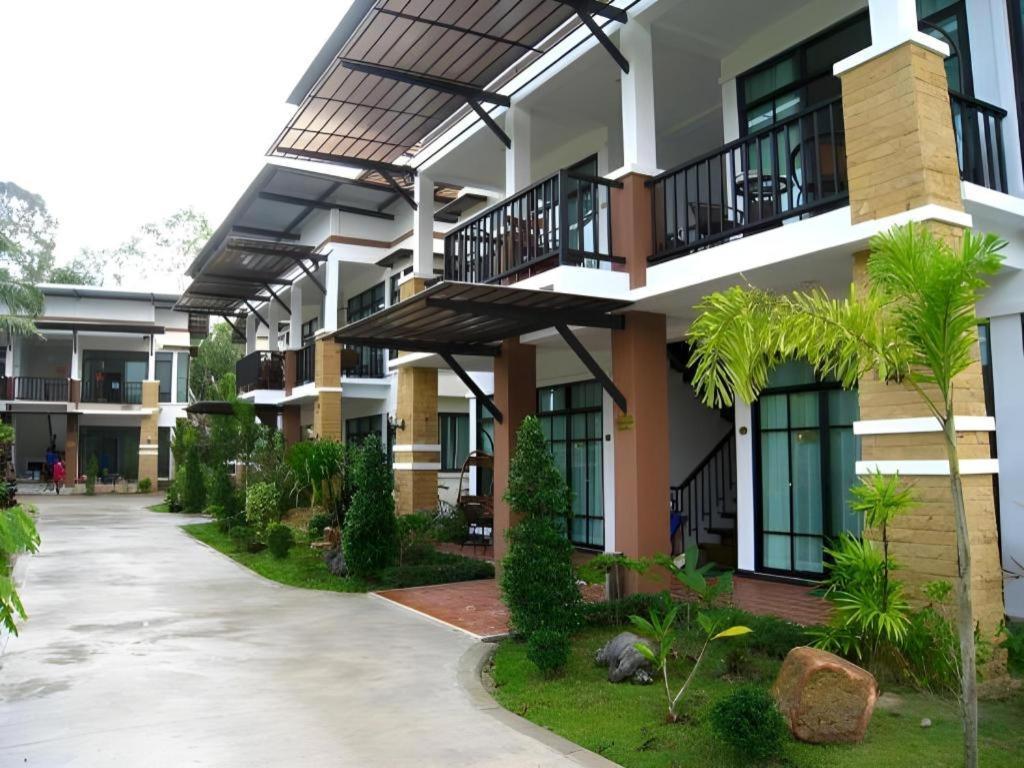 Nattha Waree Hot Spring Resort And Spa Ban Nua Khlong Buitenkant foto