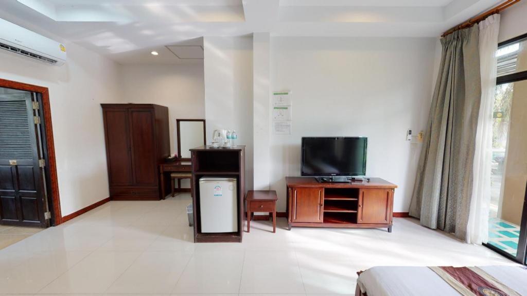 Nattha Waree Hot Spring Resort And Spa Ban Nua Khlong Buitenkant foto