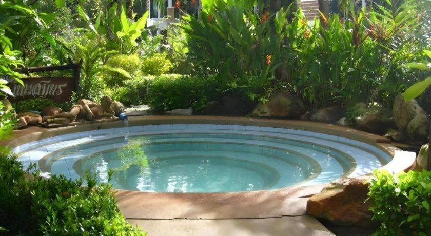 Nattha Waree Hot Spring Resort And Spa Ban Nua Khlong Buitenkant foto