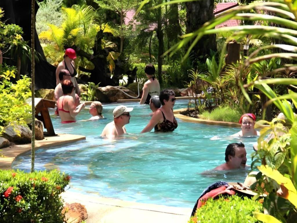 Nattha Waree Hot Spring Resort And Spa Ban Nua Khlong Buitenkant foto