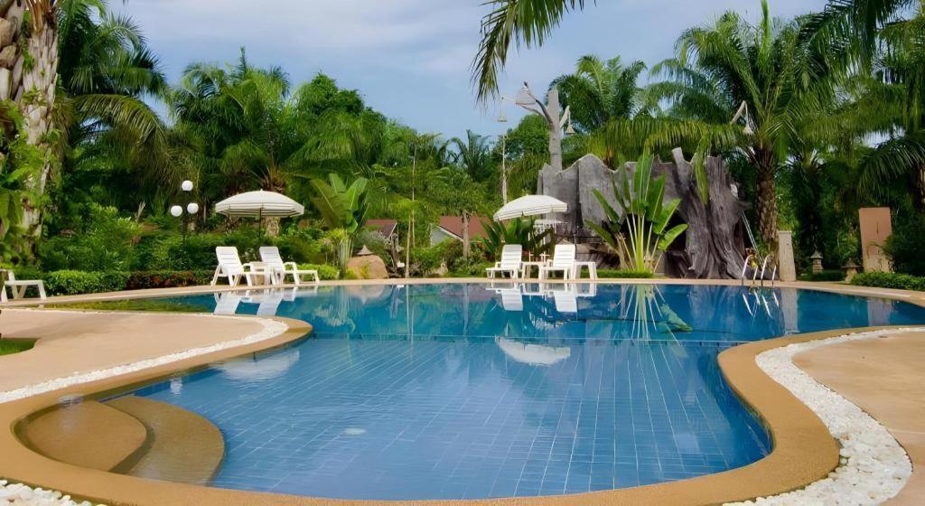 Nattha Waree Hot Spring Resort And Spa Ban Nua Khlong Buitenkant foto